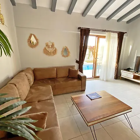 Likya A 2+1 Villa, Oezel Havuzlu, * フェティエ